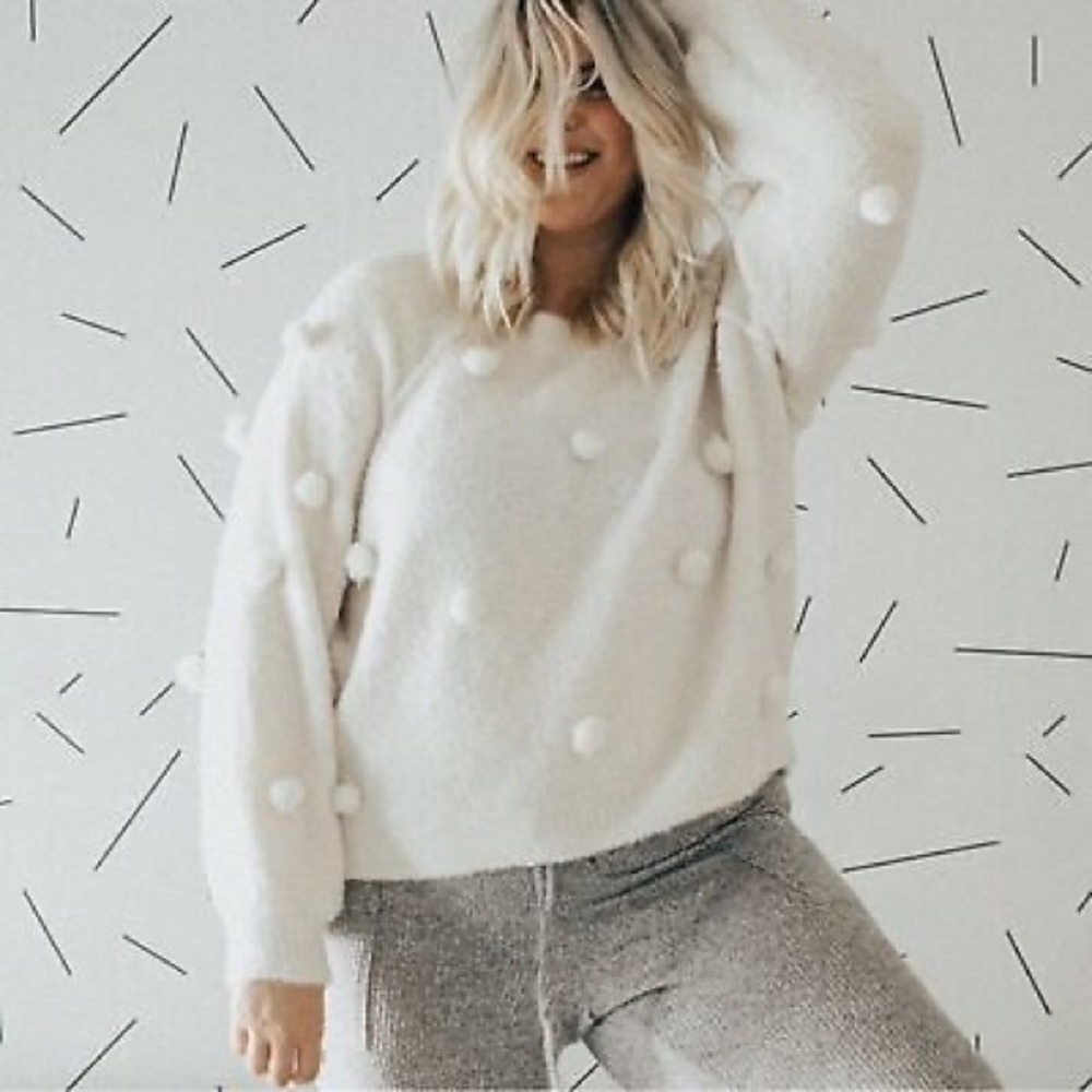 🔸 Aerie 🔸 nude Pom Pom sweater